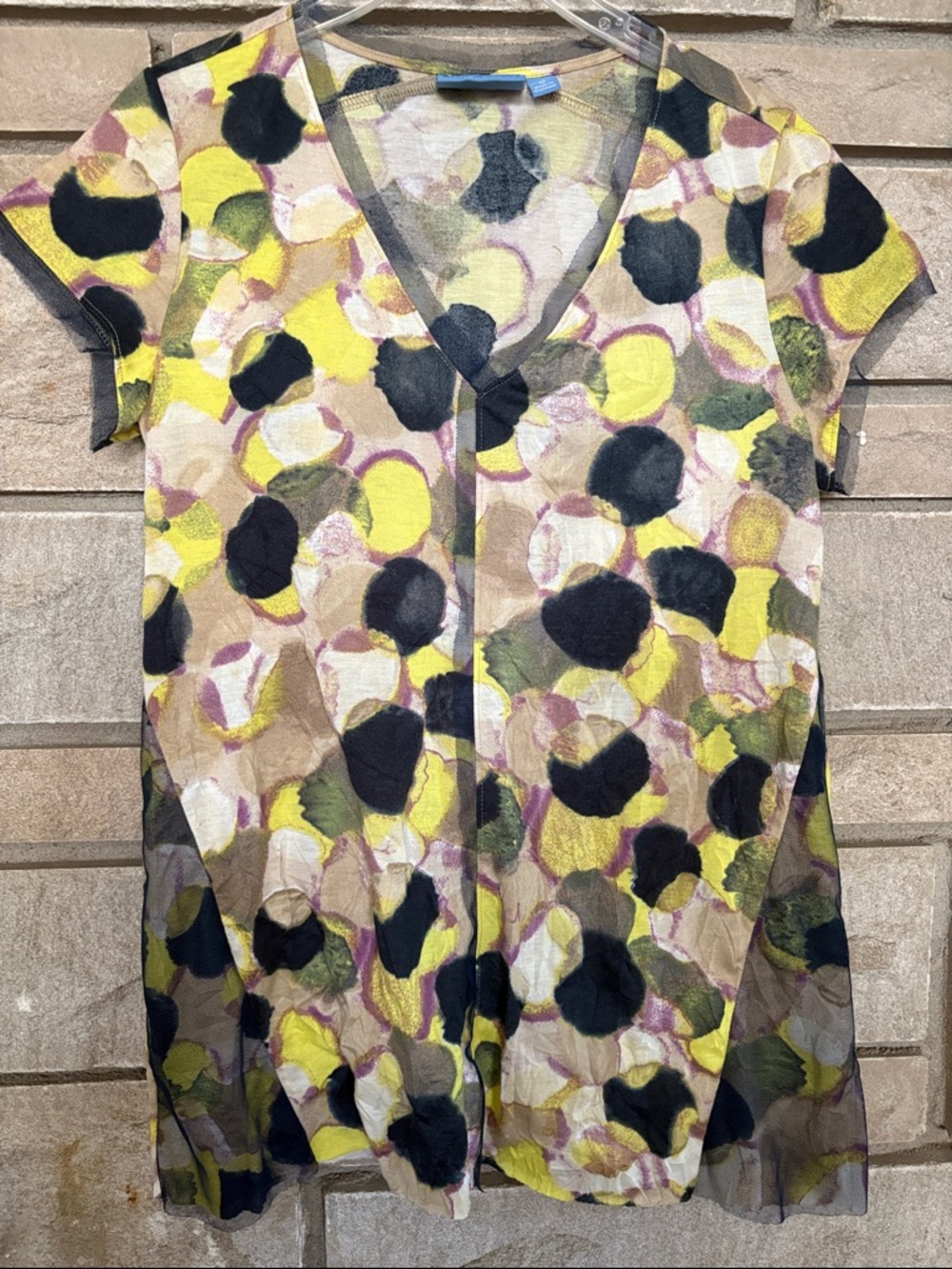 Simply Vera Vera Wang Yellow, Black & Tan V-Neck Short Sleeve Top